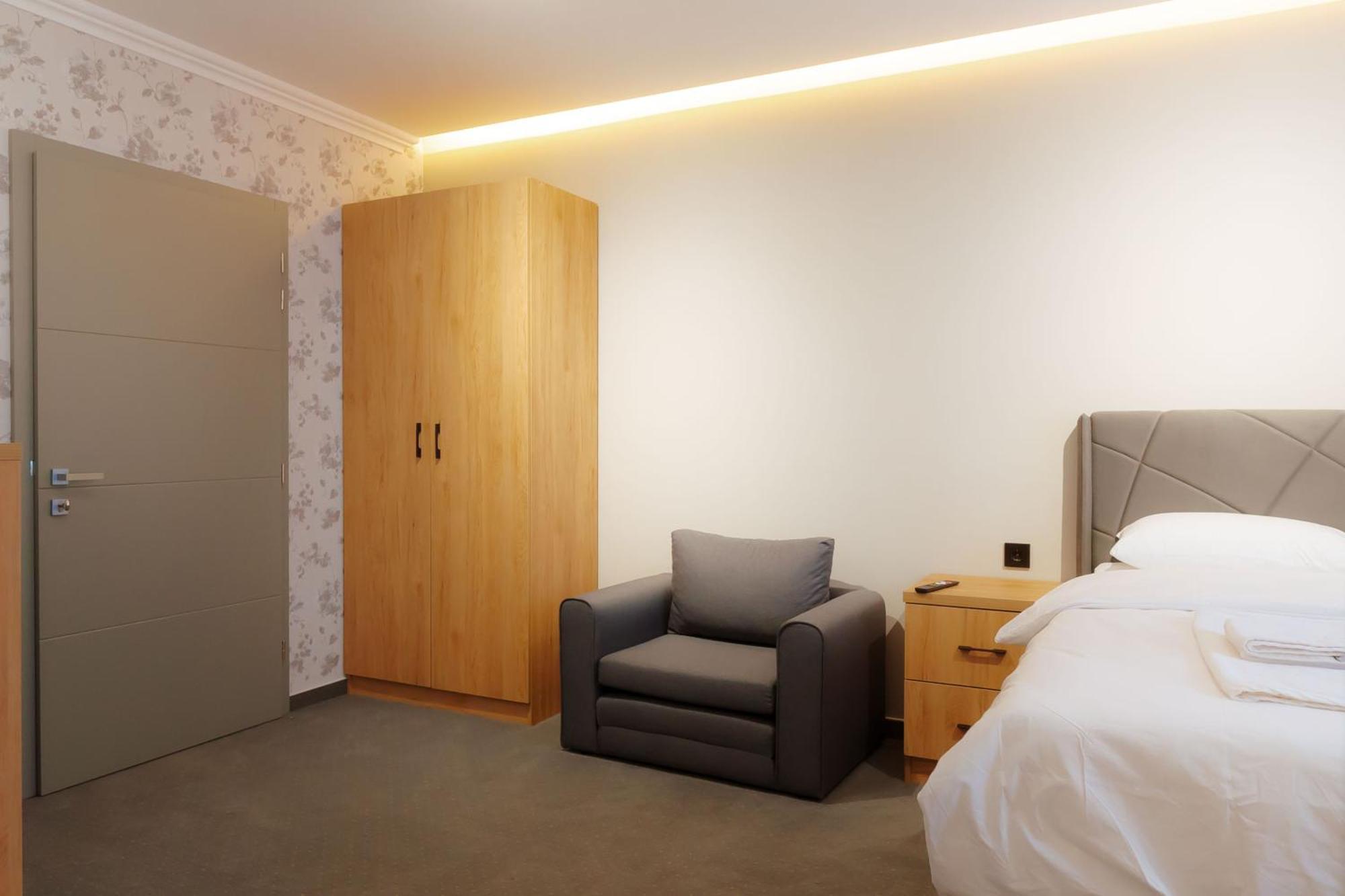 Nobel Apartmani Brcko Exterior photo